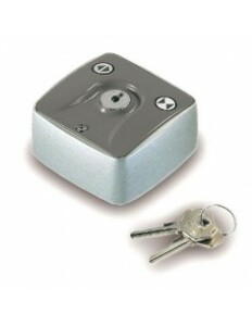 SELMEC/E1 Cardin - Cardin kulcsos kapcsoló, nyitás-zárás funkció